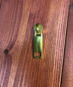 Suwak 454 / rozmiar 5 /do zamka metalowego / złoto