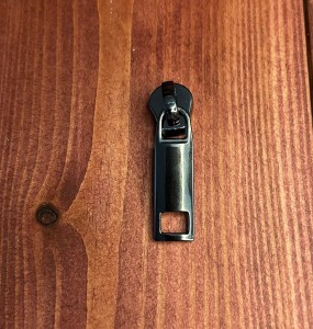 Suwak 454 / rozmiar 5 /do zamka metalowego / ciemny nikiel 