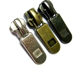 Suwak 3033/Rozmiar 5/ do zamka metalowego/kolor czarny nikiel