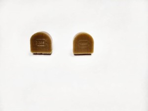 Fleki z bolcem/kolor karmel/14x14mm